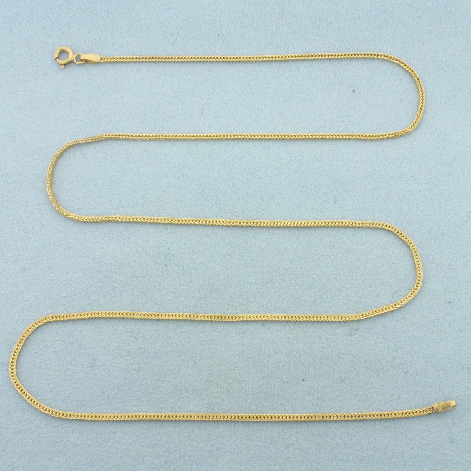 Italian 21 Inch Foxtail Link Chain Necklace in 14k Yellow Gold: In 14k Yellow Gold. 21 inches long. 1.6mm wide. Made in Italy. Spring clasp. 3.7g.