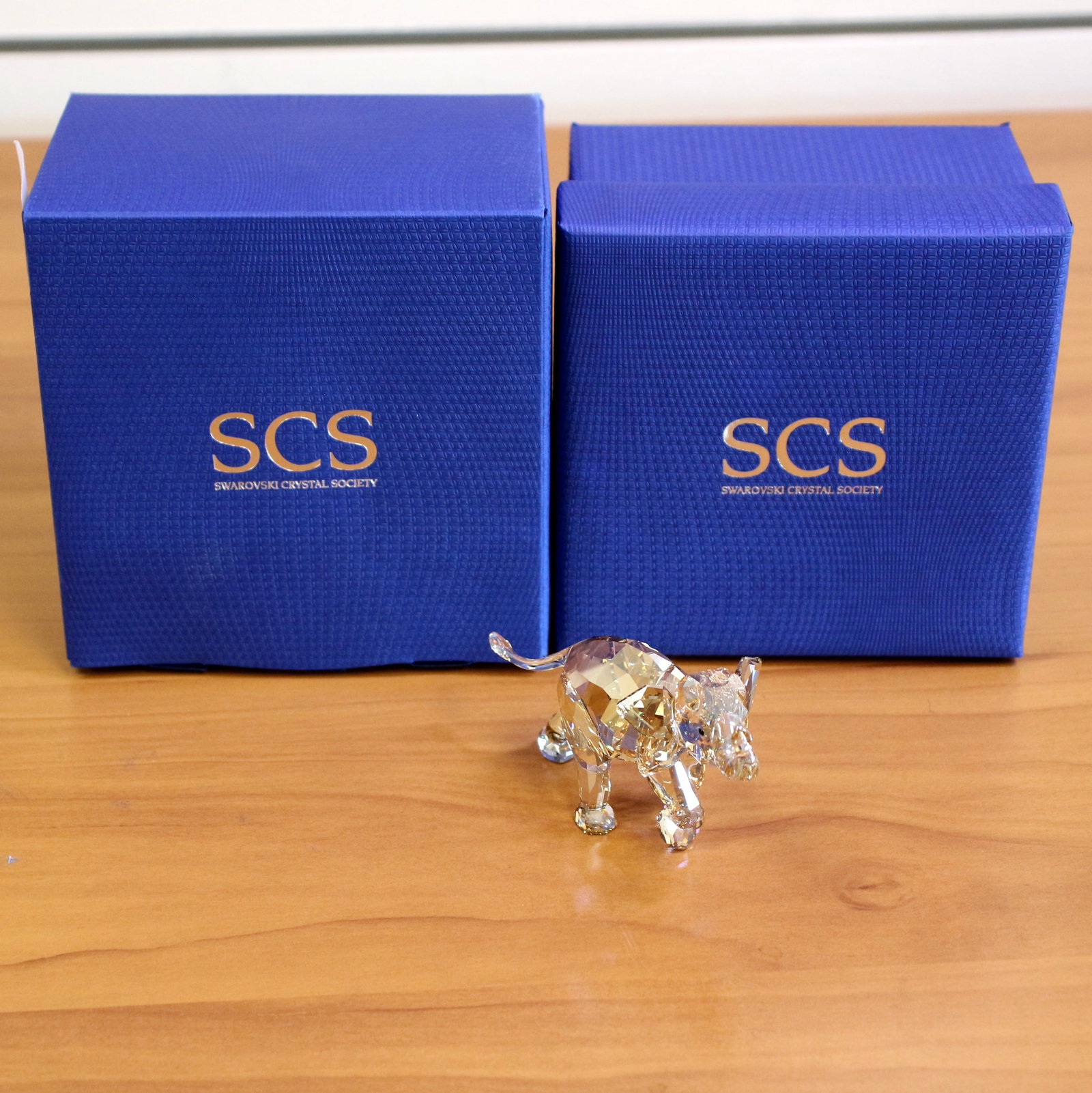Swarovski Crystal 1142862 Young Elephant SCS with Box: Excellent condition with box.