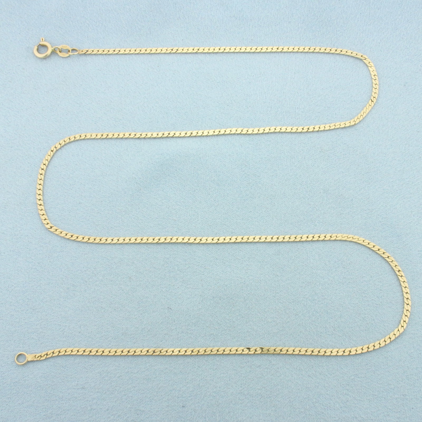 Italian 19 Inch Herringbone Link Chain Necklace in 14k Yellow Gold: In 14k Yellow Gold. 19 inches long. 2mm wide. Made in Italy. Spring clasp. 4.6g.