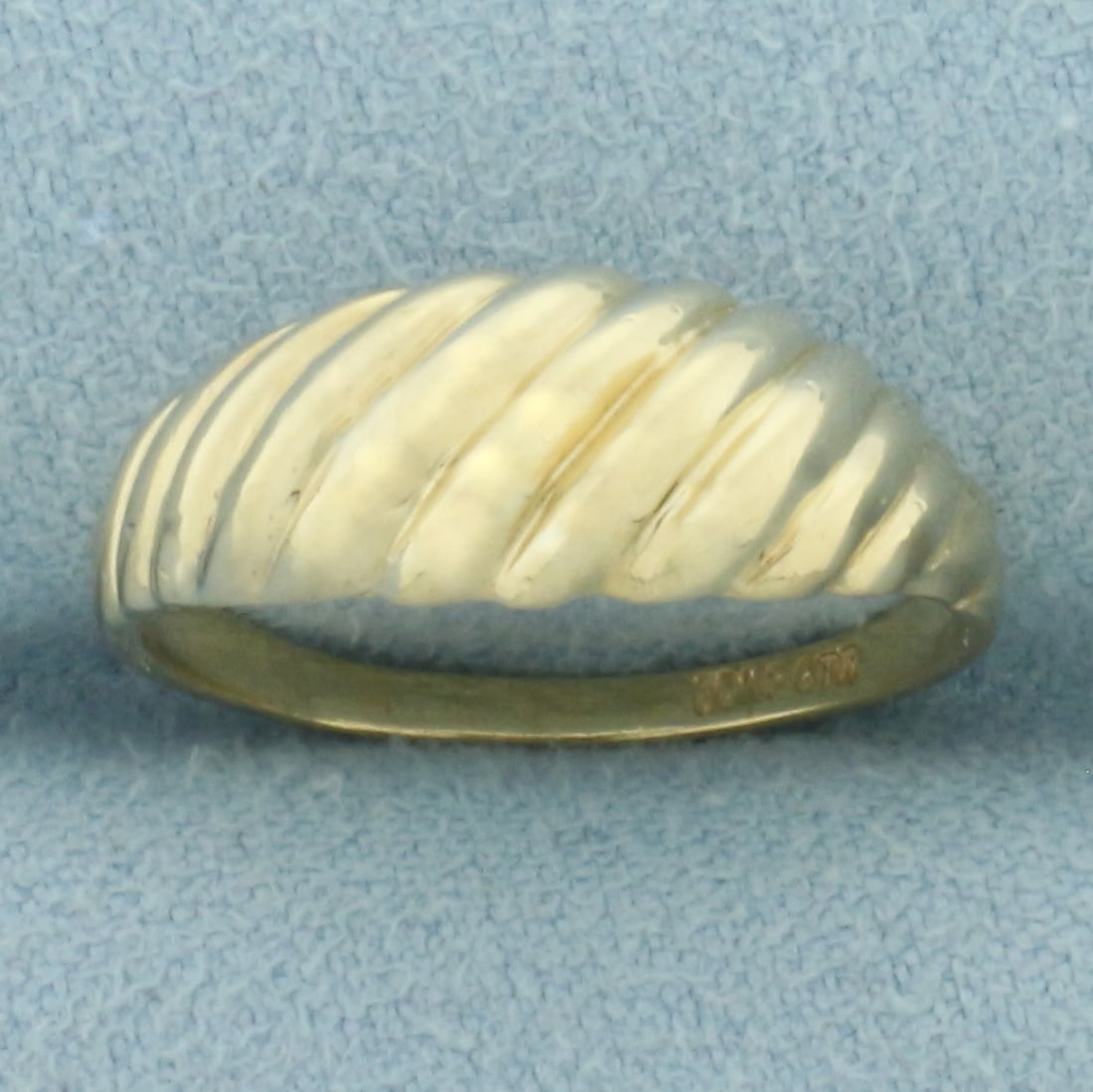 Shrimp Ring in 10k Yellow Gold: In 10k Yellow Gold. 7.7mm wide at top. Size 7.5. 2.3g.