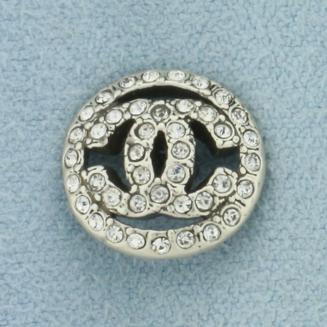 Chanel Rhinestone Crystal Button: 1/2 inch diameter. Guaranteed authentic. Great condition