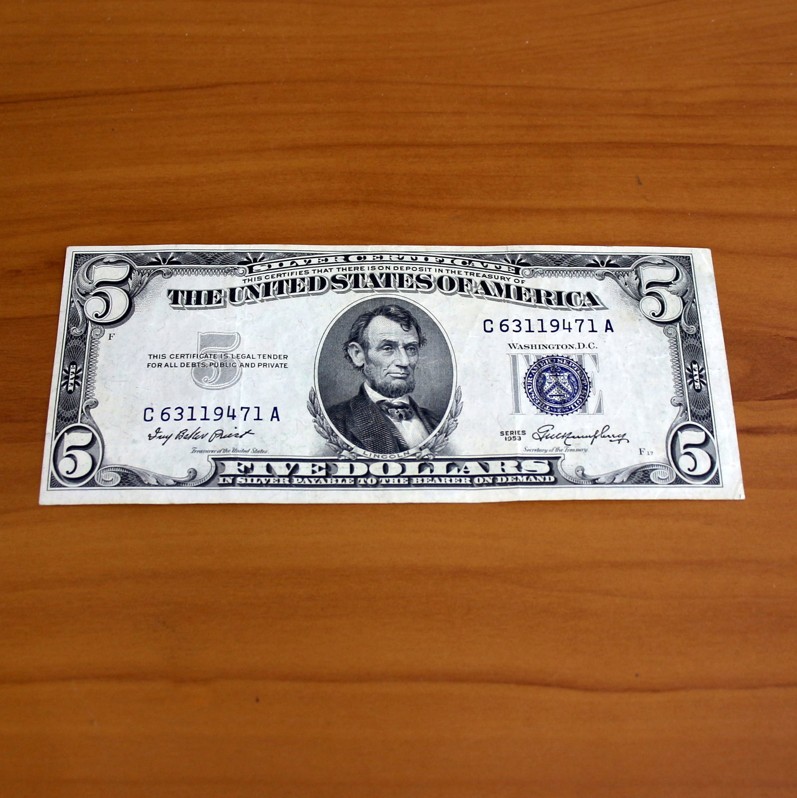 1953 $5 Blue Seal Silver Certificate Federal Reserve Note Bill Uncirculated Crisp Condition (1 of 2)
