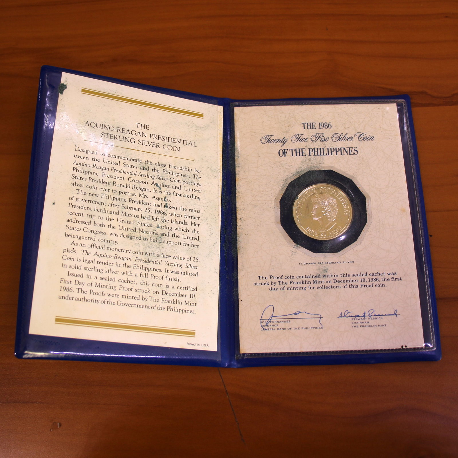 Aquino Ronald Reagan Presidential Silver Proof Coin OGP: Contains one 1986 25 Piso Aquino-Reagan Presidential Silver Proof Coin. Set in original packaging and contains certificate of authenticity.