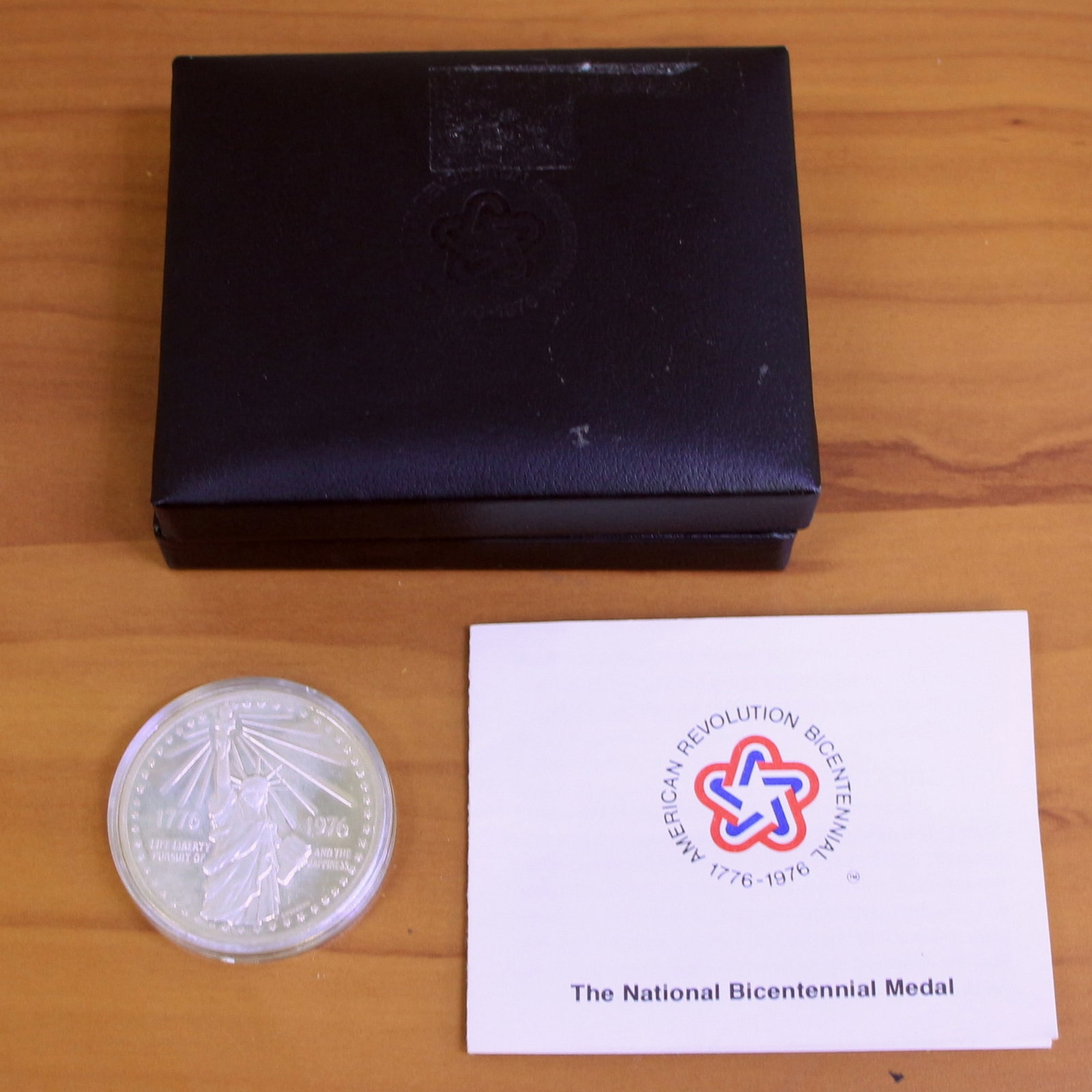 1776-1976 National Bicentennial Medal OGP (1 of 3)