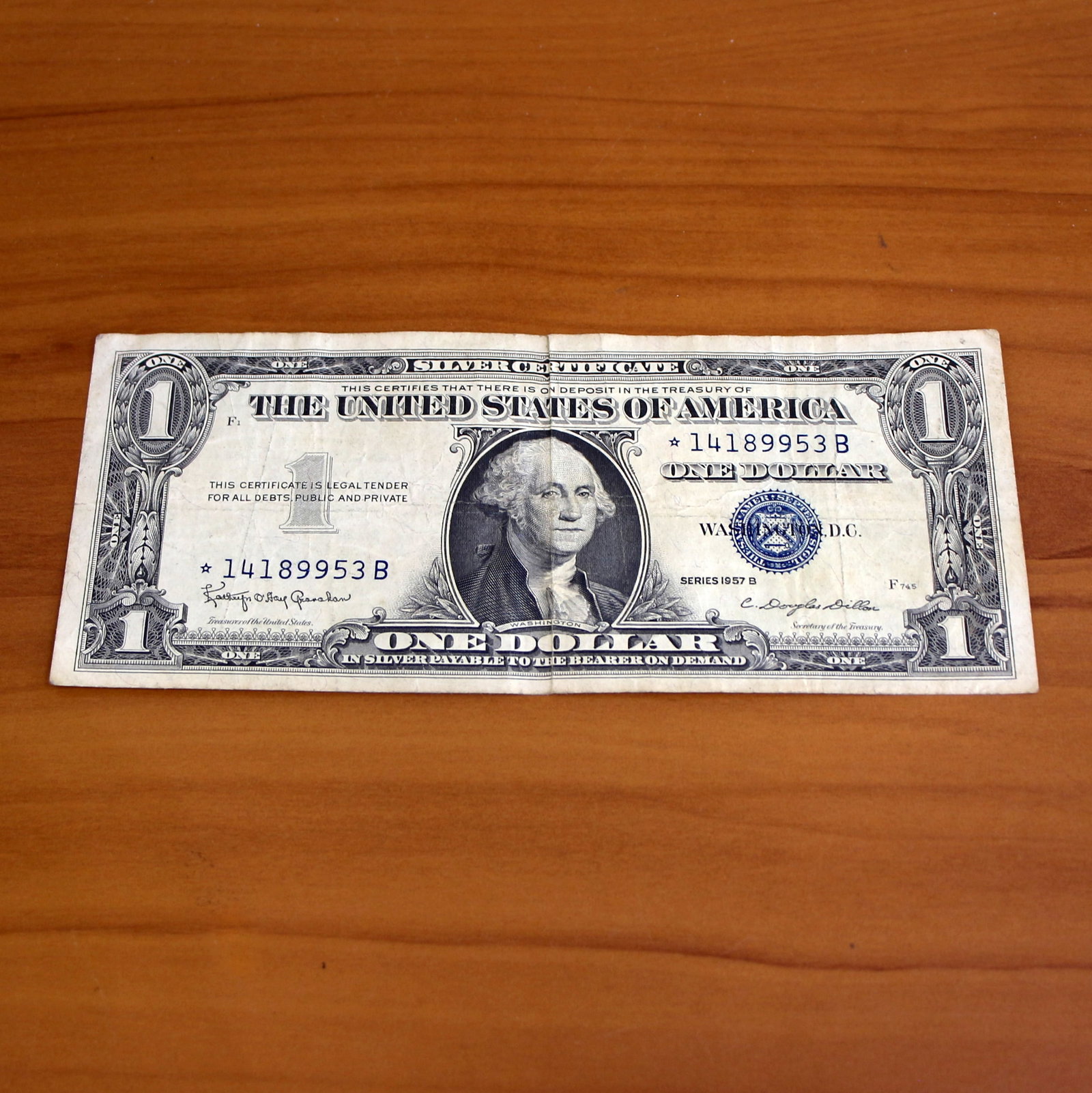1935 or 1957 $1 Blue Seal Silver Certificate Federal Reserve Note Bill Circulated Condition (1 of 2)