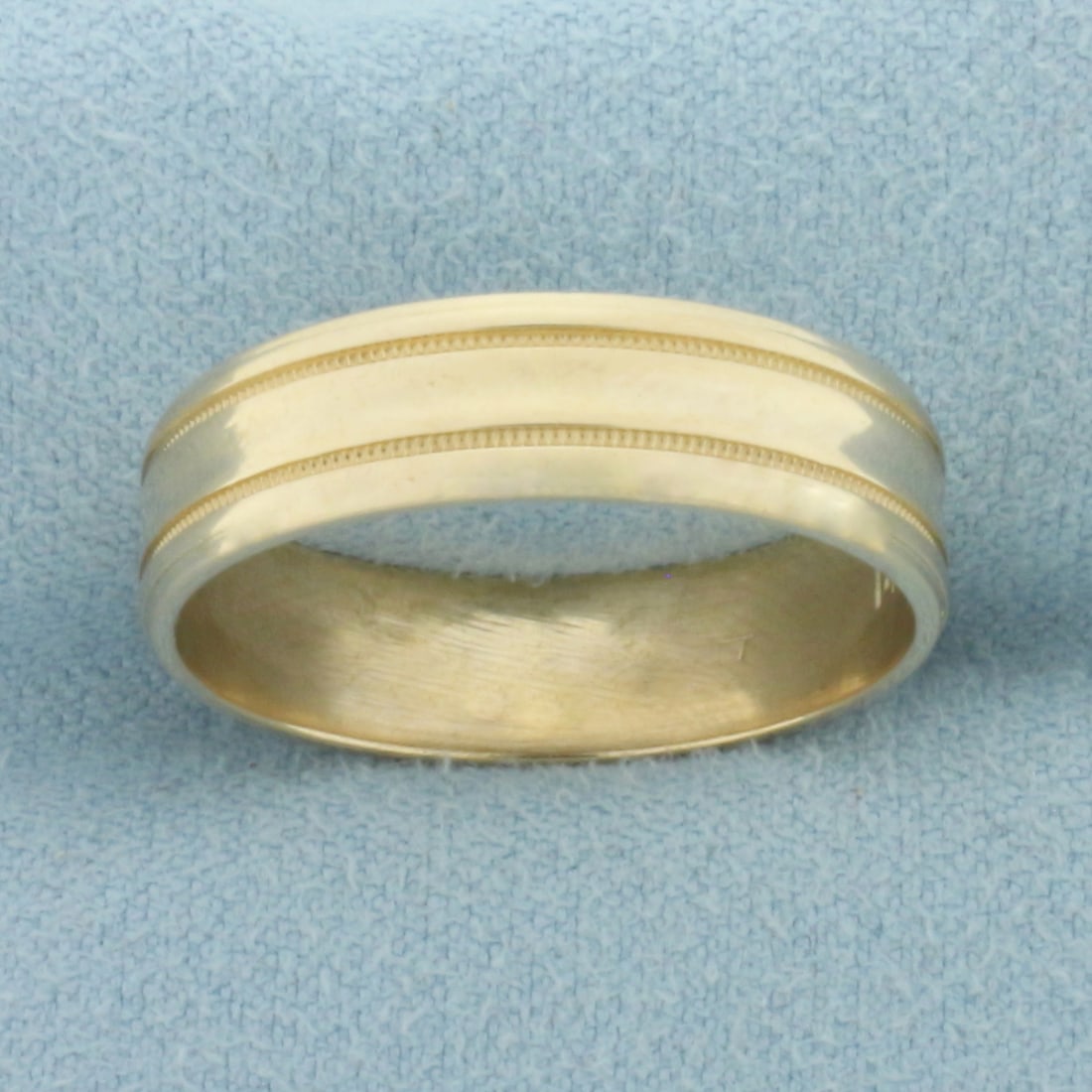 Mens Milgrain Beaded Ege Wedding Band Ring in 14k Yellow Gold: In 14k Yellow Gold. 6mm wide. Size 11. 5.1g.