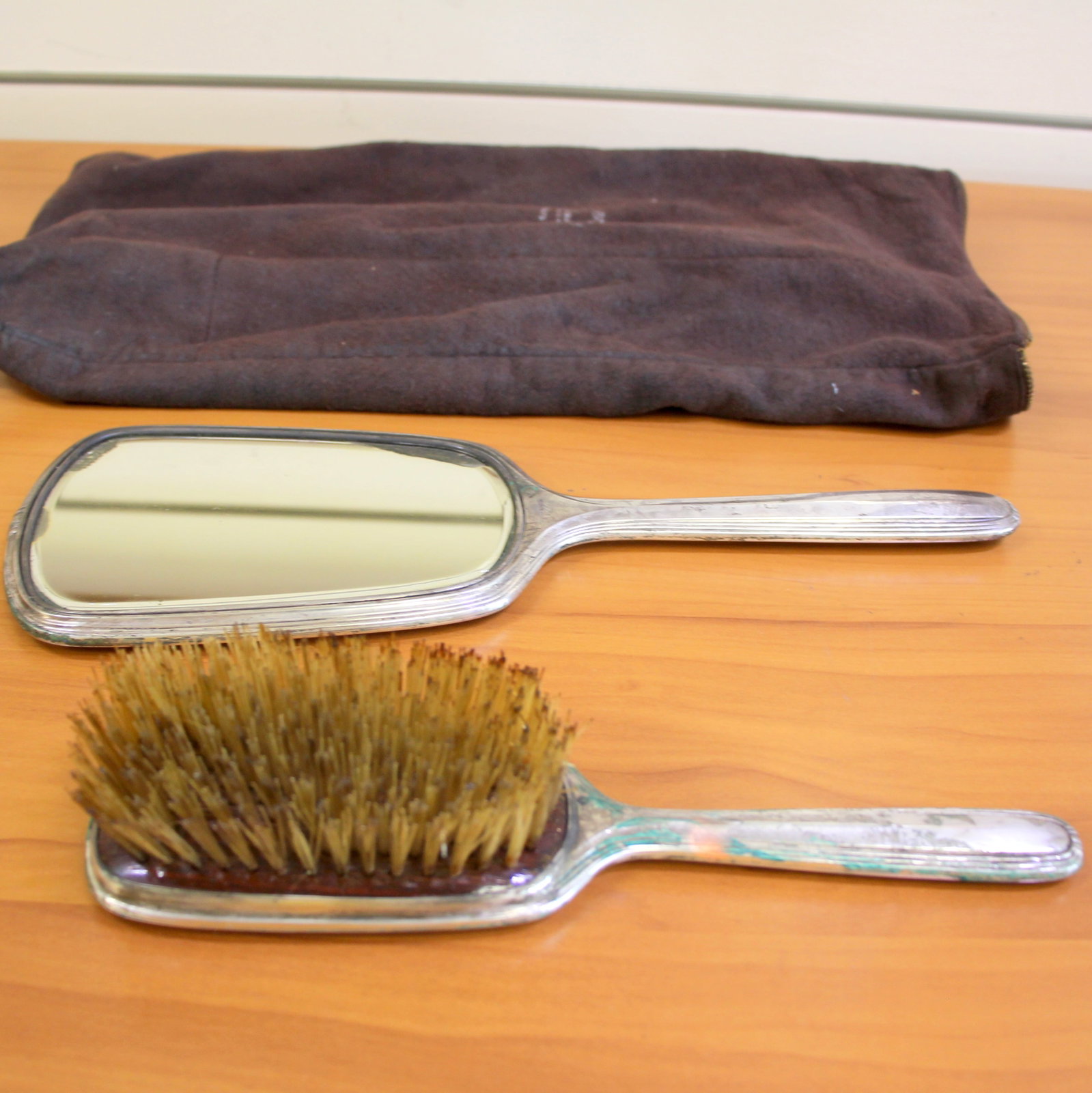 Antique Edwardian R. Blackington Sterling Silver Hairbrush Hand Mirror Vanity Set: In .925 sterling silver and other materials. Mirror is 12 3/8 inches by 4 3/8 inches, #2000. Brush is 9 3/8 inches by 2 3/4 inches, # 2027. Hand engraved "H" monogram. Comes with tarnish resistant bag