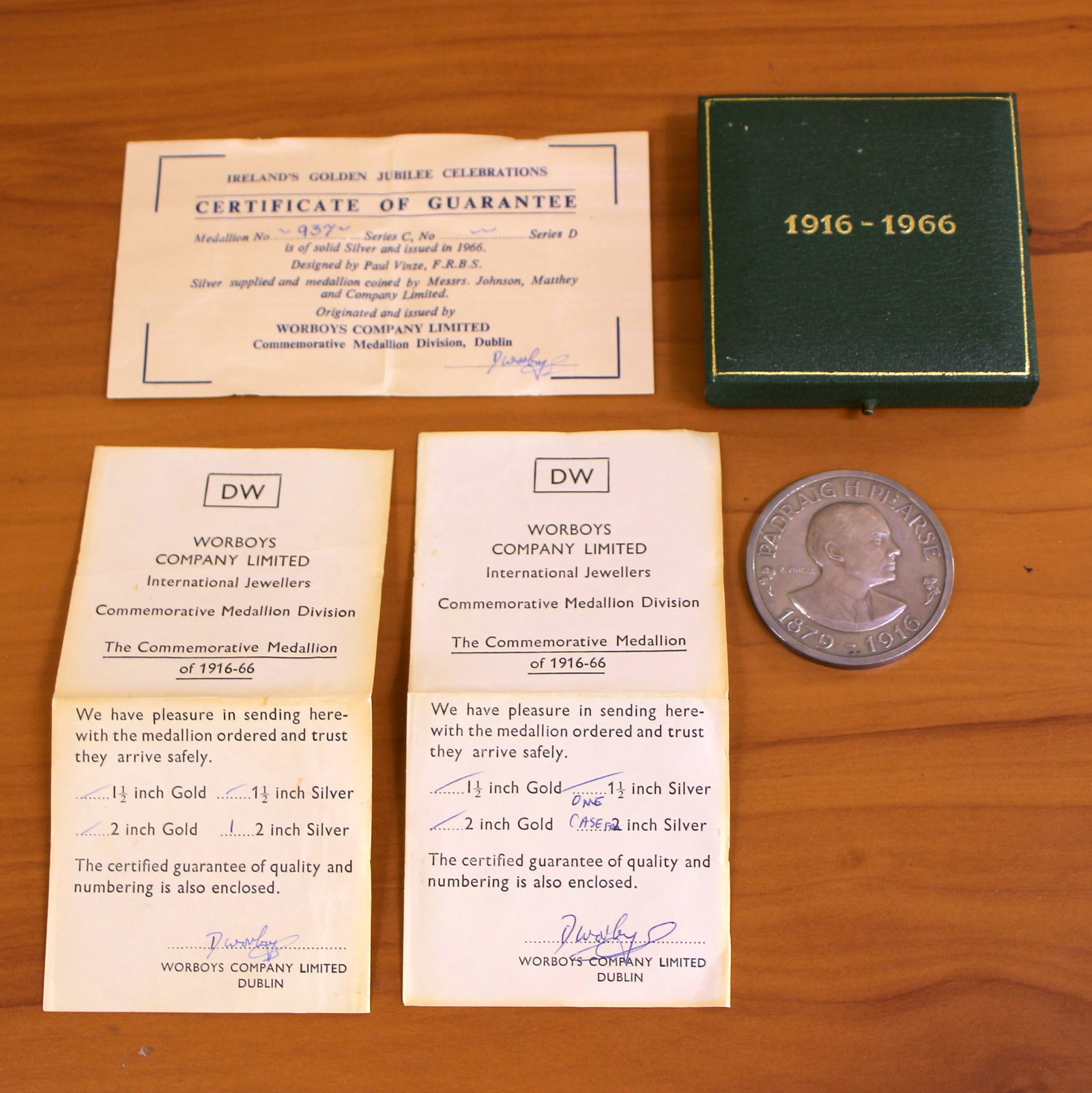 Padraig Pearse Commemorative Silver Coin OGP: Contains one 1916-1966 Solid Silver Worboys Company Limited Commemorative Silver Coin. 95.84% pure silver. Set in packaging and contains certificate of authenticity. Over 2oz of silver.