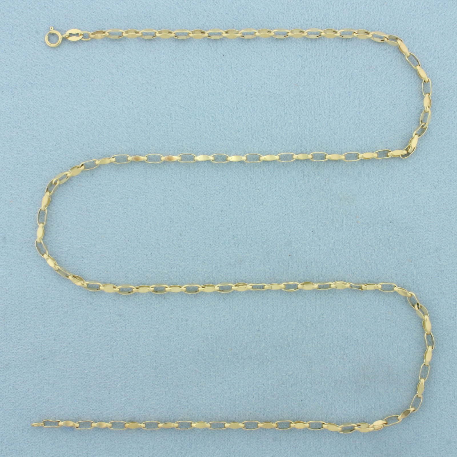 18 Inch Italian Oval Cable Link Chain Necklace in 10k Yellow Gold: In 10k Yellow Gold. 18 inches long. 2.2mm wide. Italian made. Spring clasp. 1.7g.