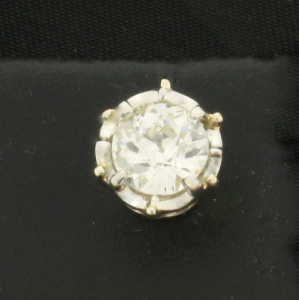 1ct Old European Diamond Single Stud Earring in 14k White Gold: In 14k White Gold. Contains one high quality 1ct Old European cut diamond, VS clarity/I color. Single stud earring. Screw back. 2.0g.