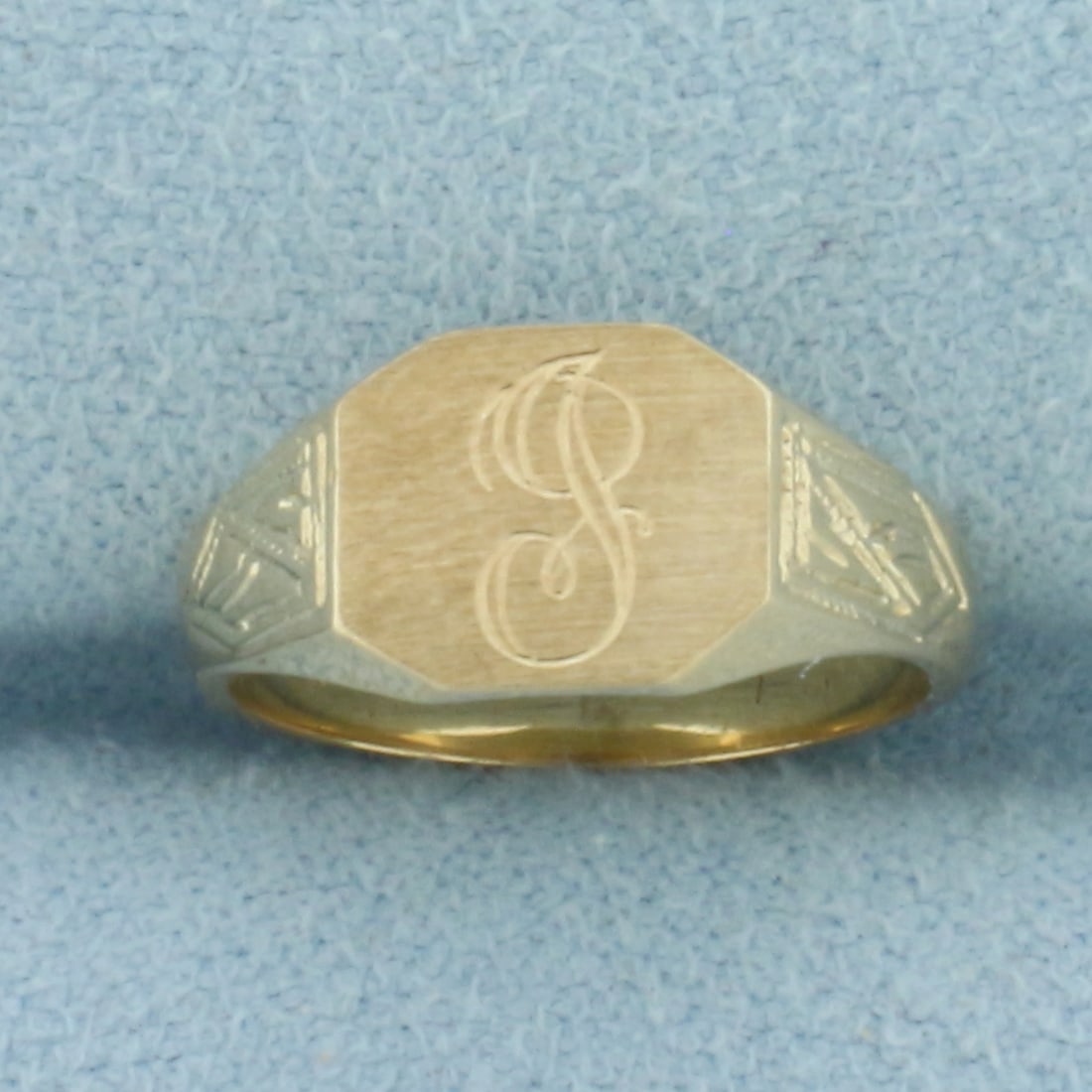 P Initial Signet Pinky Ring in 14k Yellow Gold: In 14k Yellow Gold. 7mm wide at center. Size 2. 1.5g.