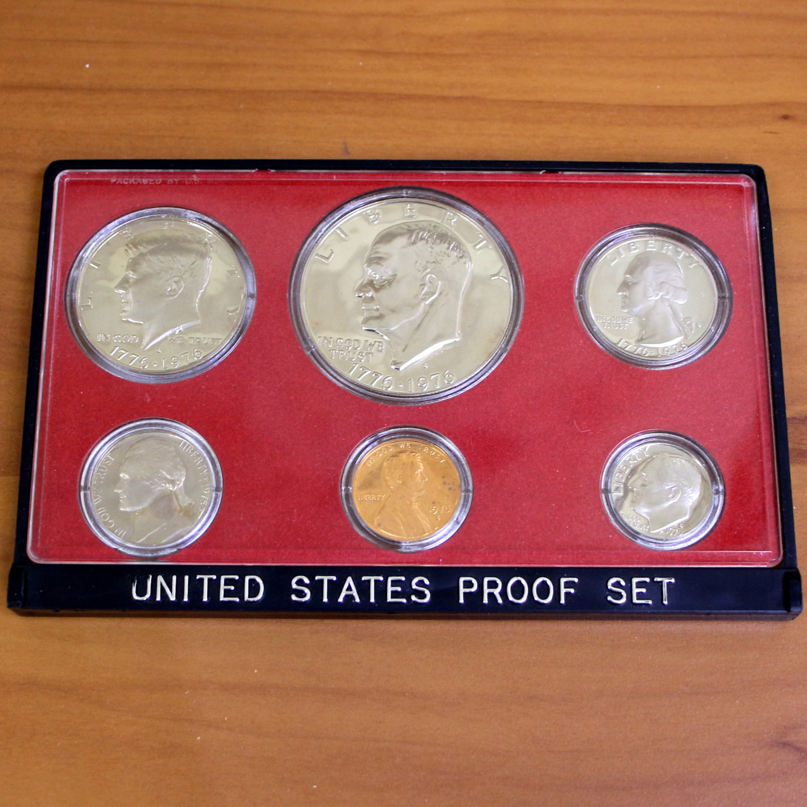 1976S Bicentennial US Mint Proof Coin Set (1 of 2)