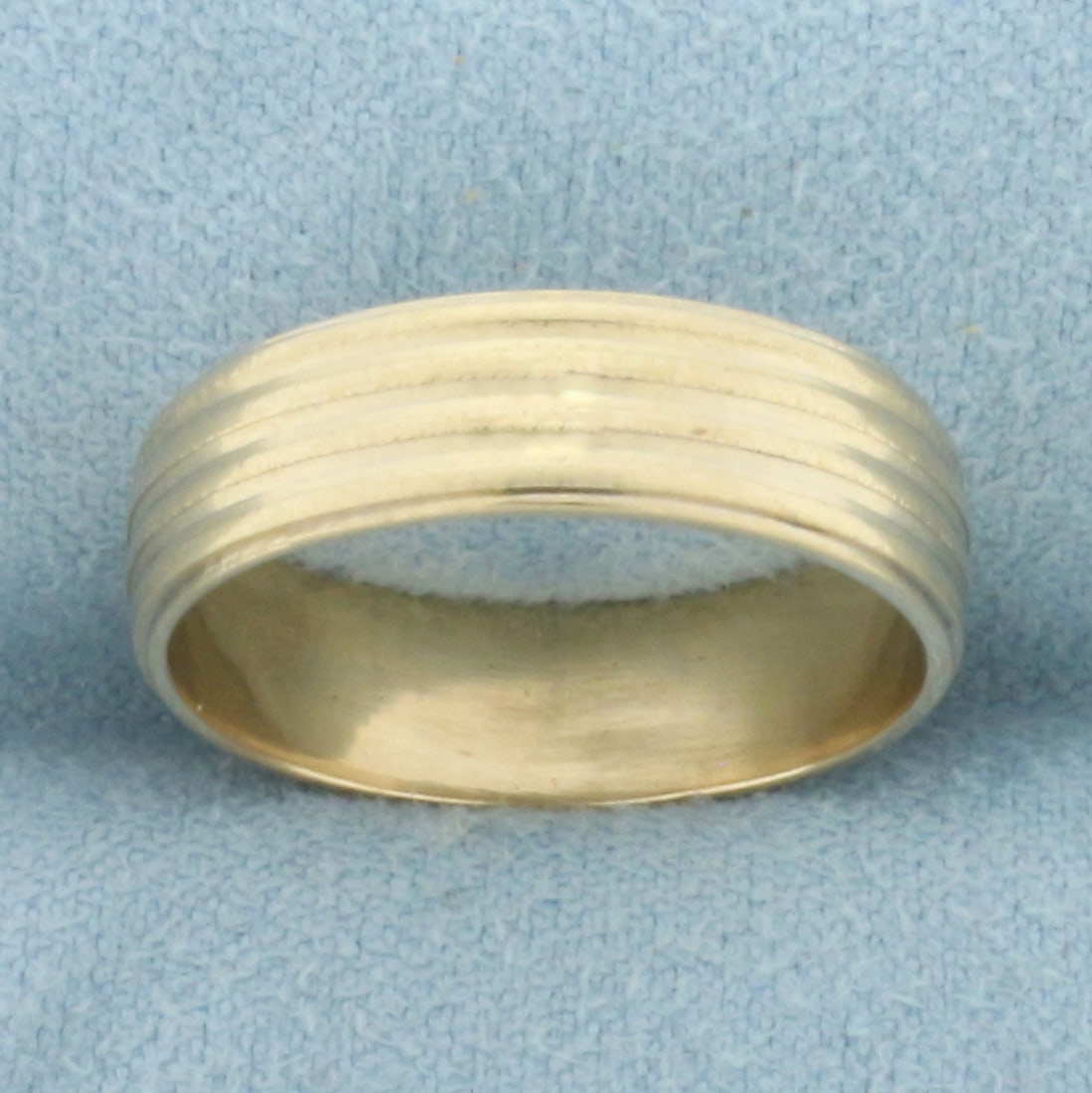 Banded Design Wedding Band Ring in 14k Yellow Gold: In 14k Yellow Gold. 6mm wide. Size 8 1/2. 4.7g.