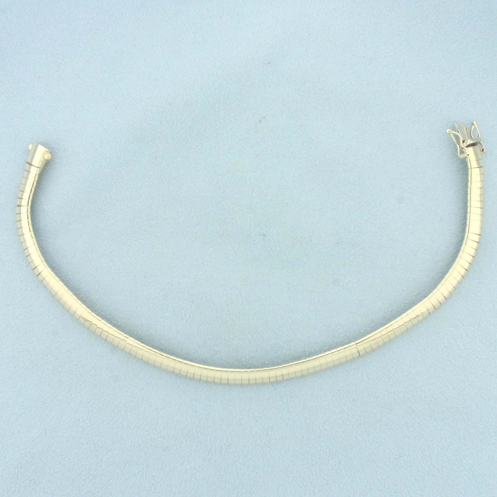 Italian Omega Link Bracelet in 14k Yellow Gold (1 of 2)