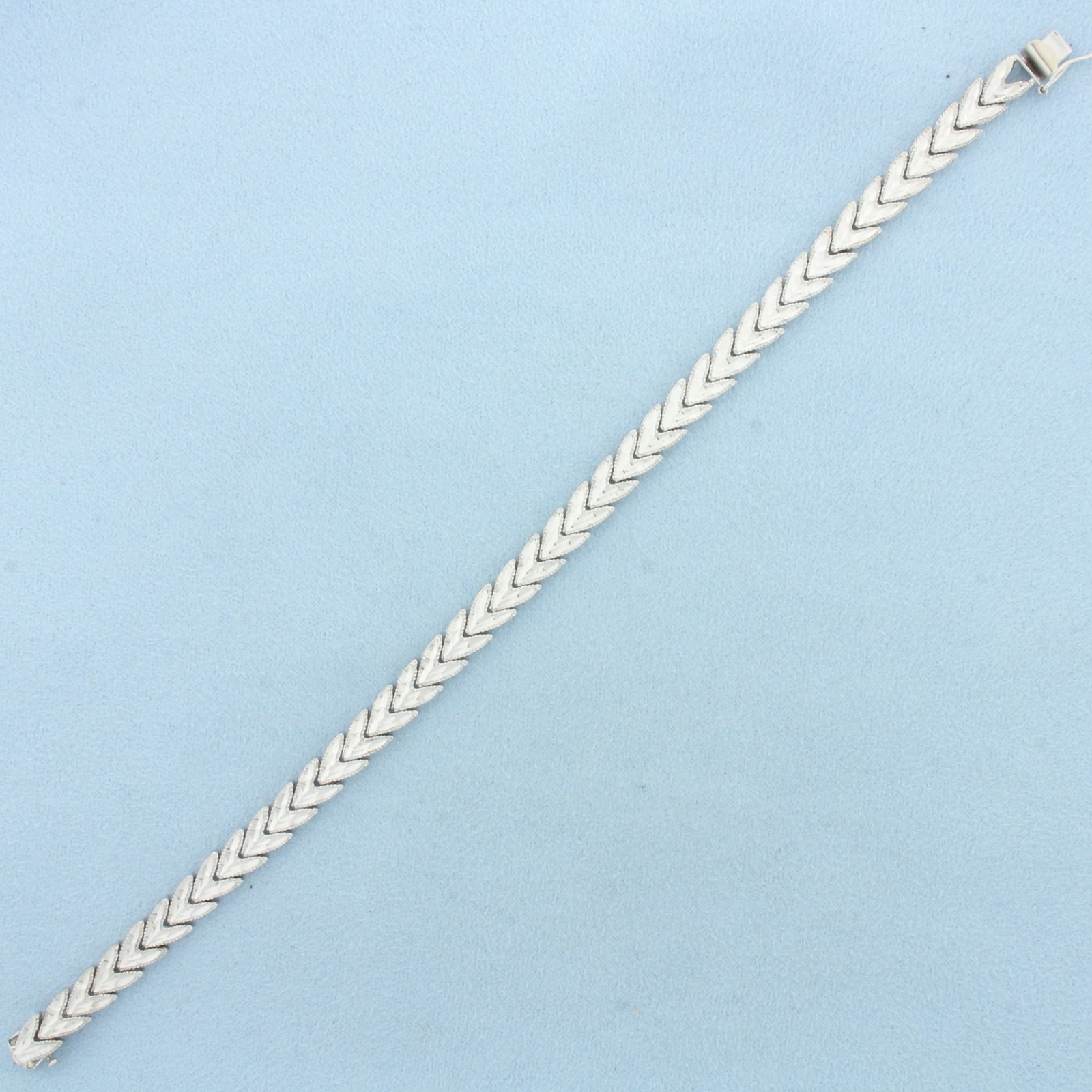 Diamond Cut Chevron Link Bracelet in 14k White Gold (1 of 2)