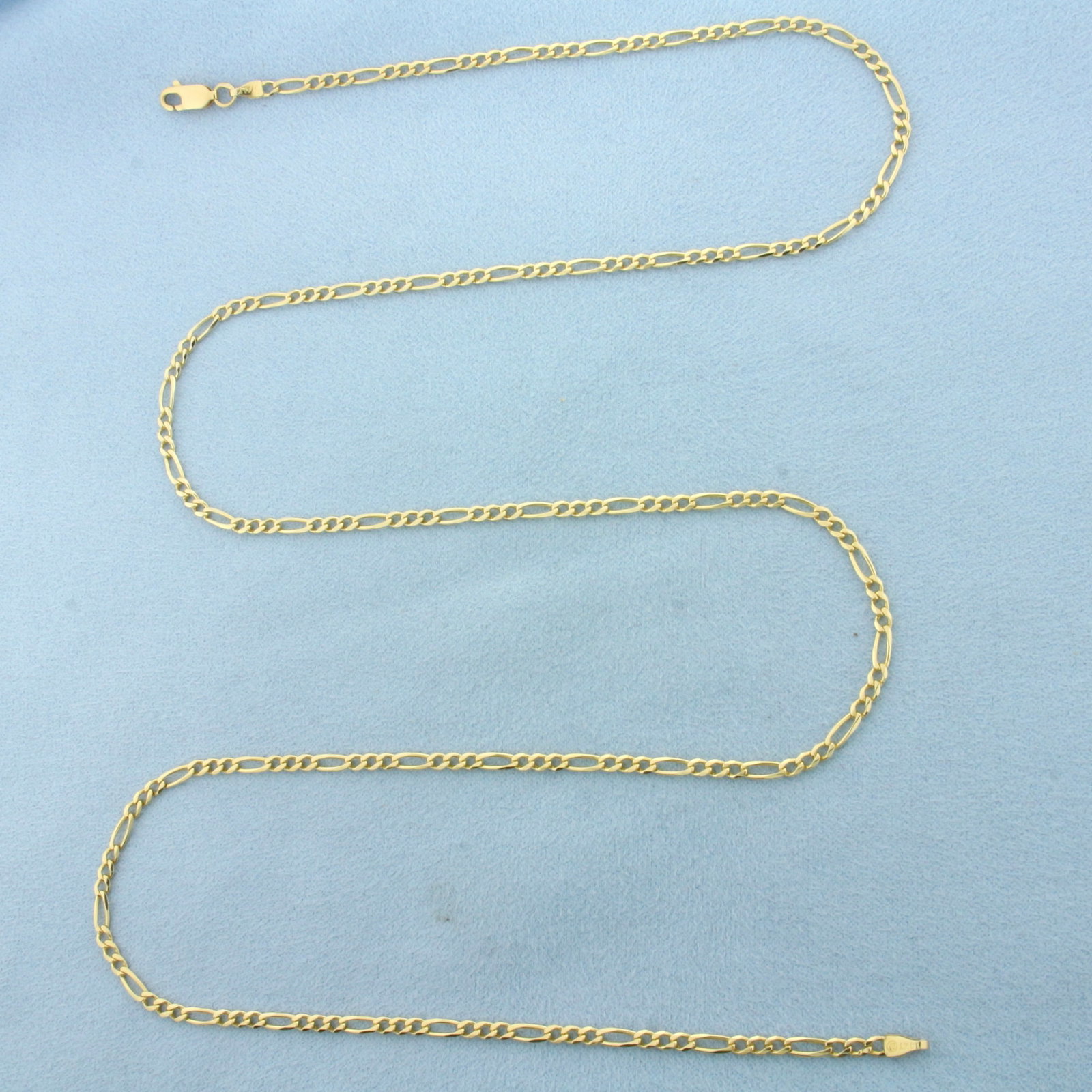 26 Inch Italian Figaro Link Chain Necklace in 14k Yellow Gold