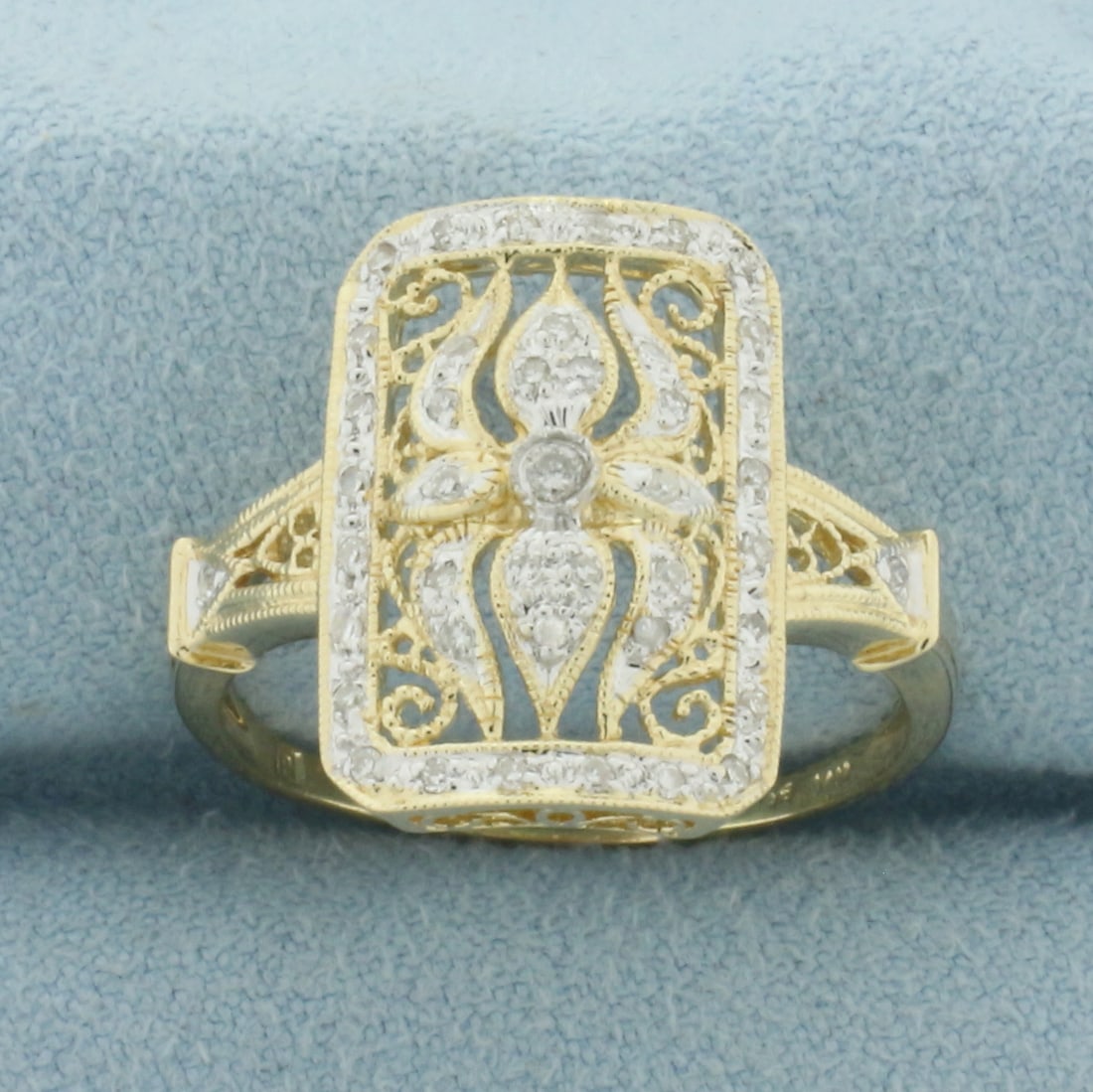 Filigree Diamond Ring in 14k Yellow Gold