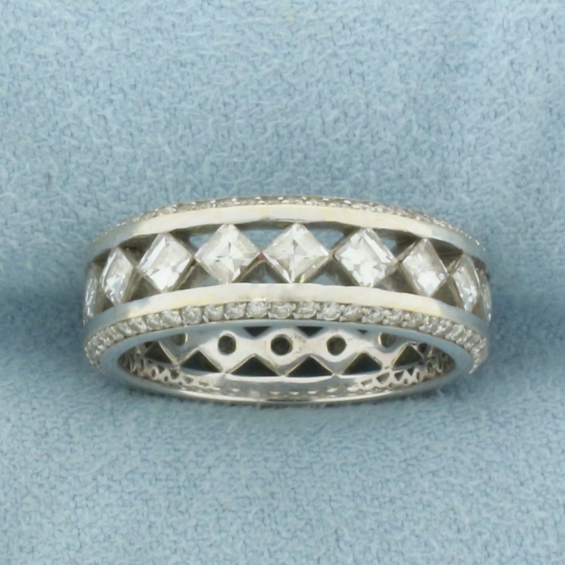 Diamond Designer Band Ring in 18k White Gold
