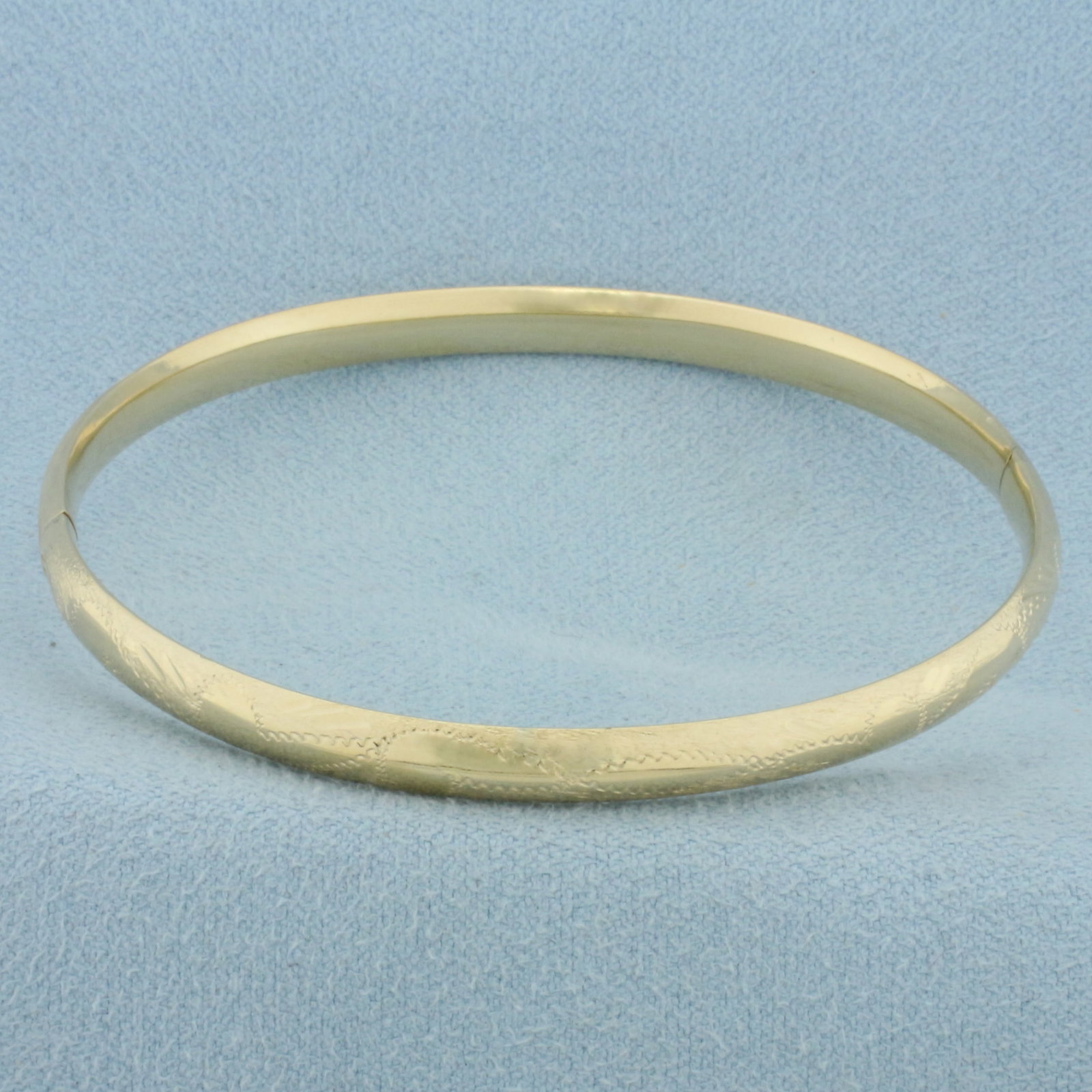 Etched Design Hinged Bangle Bracelet in 14k Yellow Gold