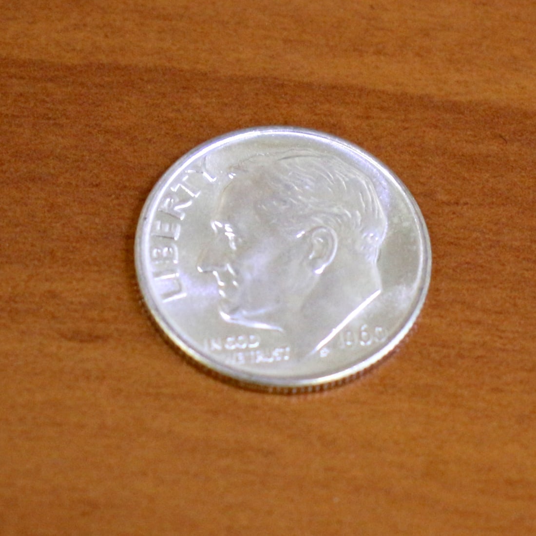 Uncirculated 1960 Silver Dime Coin BU: Contains one 1960 90% Silver Uncirculated dime. BU condition.