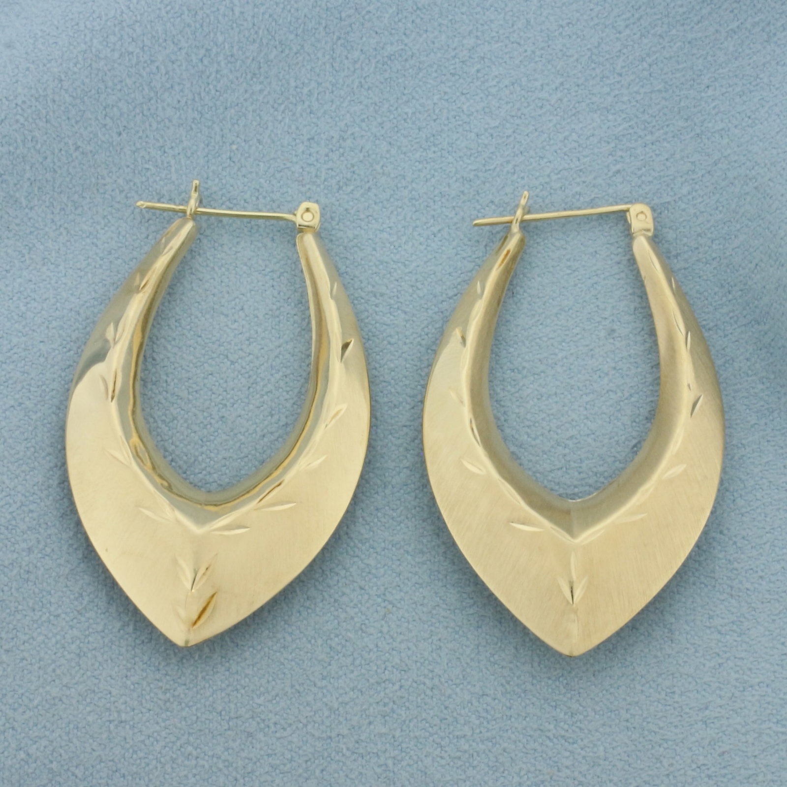 V Shaped Leaf Design Hoop Earrings in 10k Yellow Gold