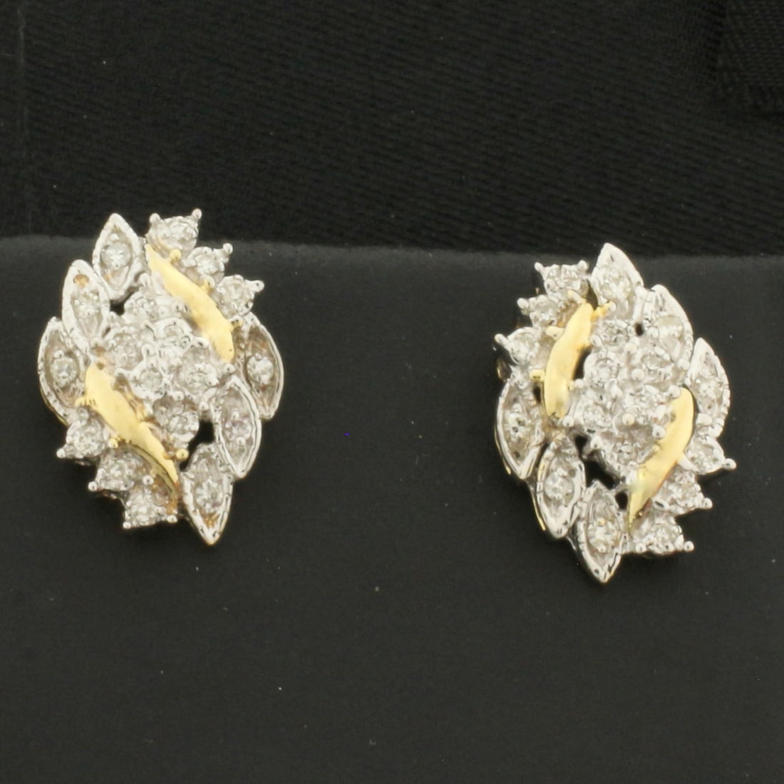 Diamond Earrings in 14k Yellow Gold