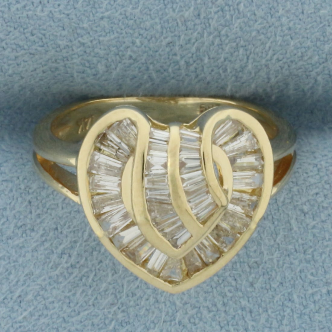 Baguette Diamond Heart Ring in 14K Yellow Gold