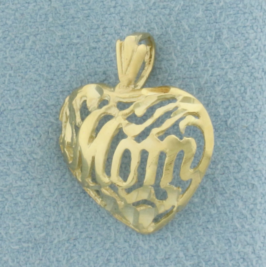 Mom Heart Diamond Cut Pendant in 14k Yellow Gold