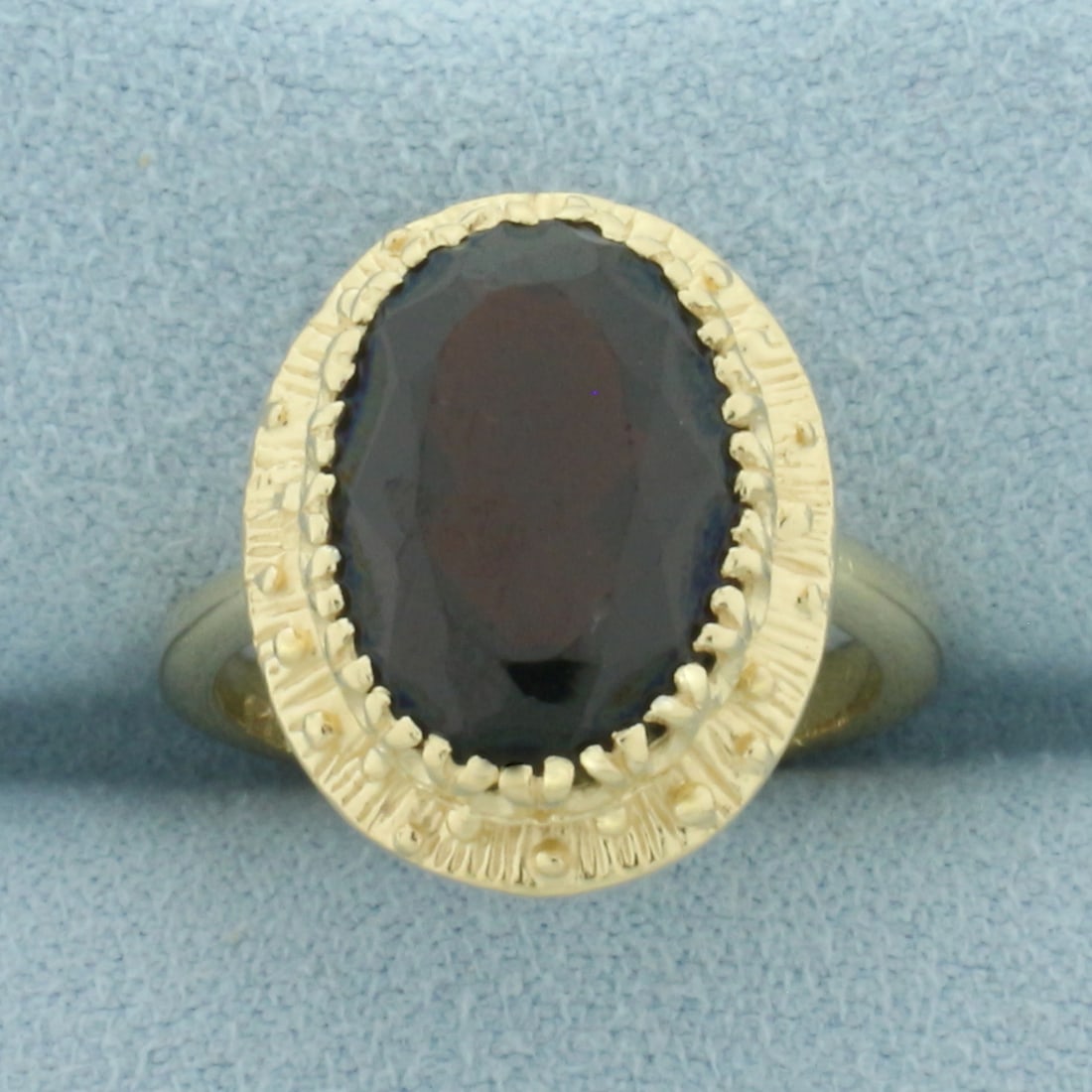 Vintage Garnet Solitaire Ring in 14k Yellow Gold