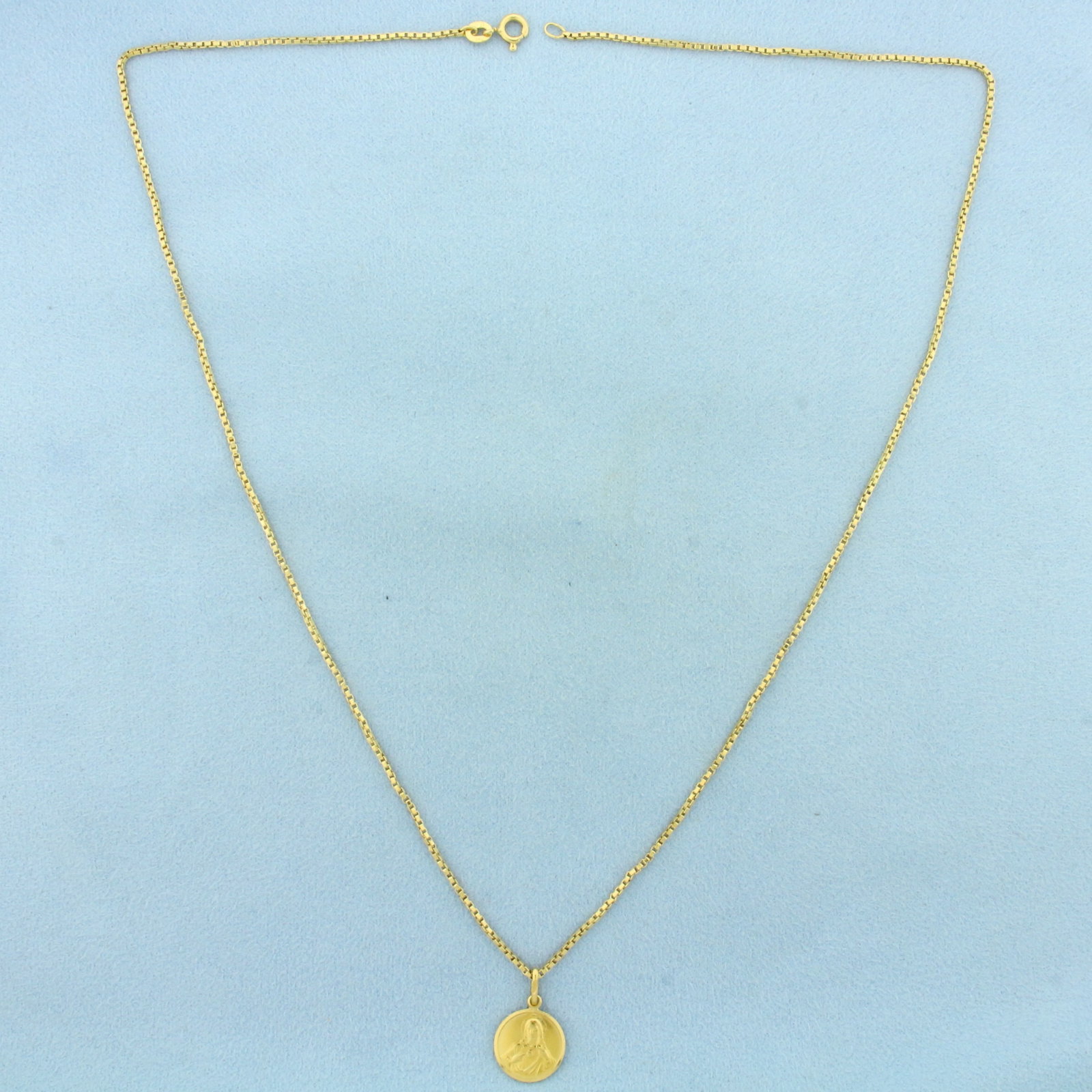 Jesus Pendant on Box Chain Necklace in 18k Yellow Gold