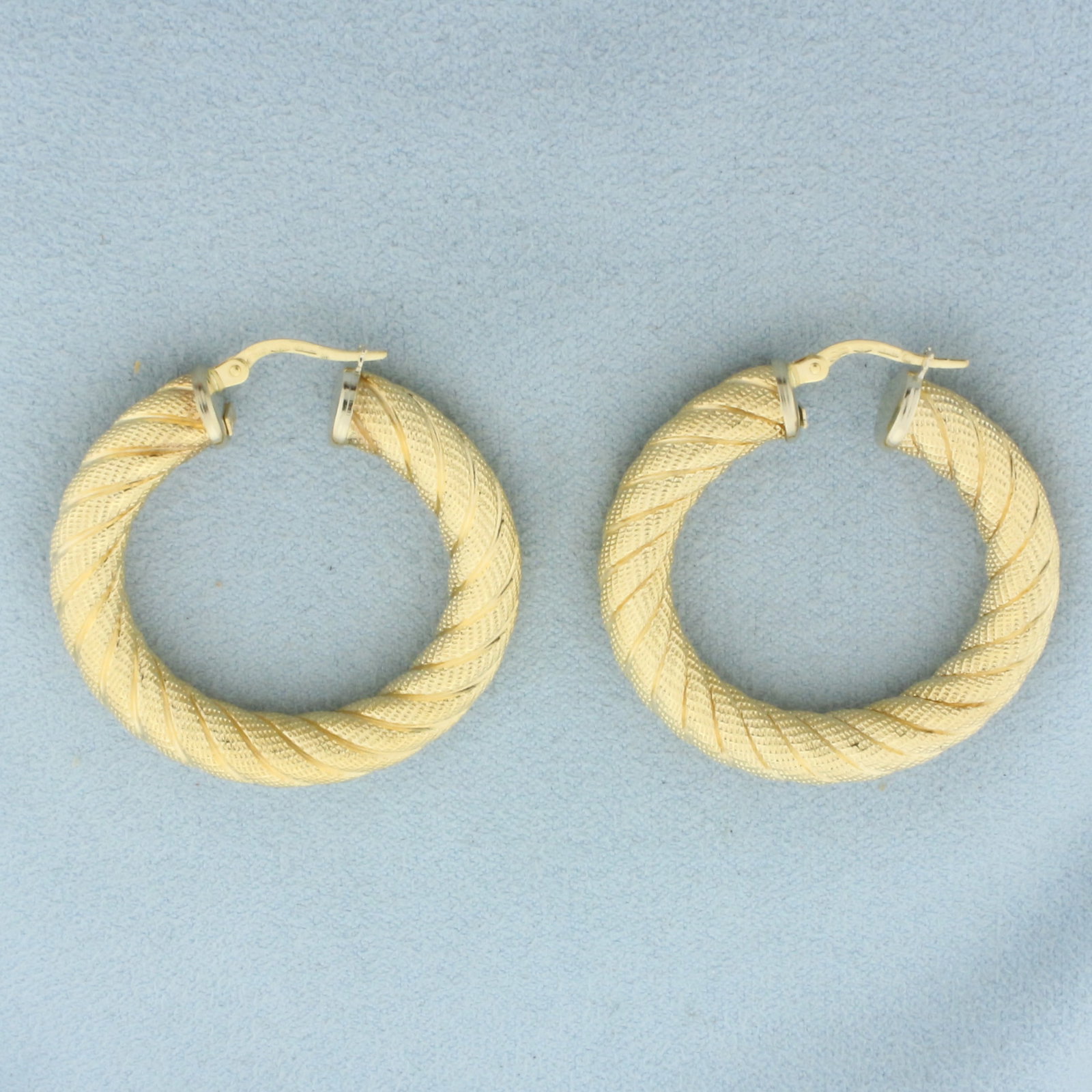 Italian Rope Hoop Earrings in 18k Yellow Gold