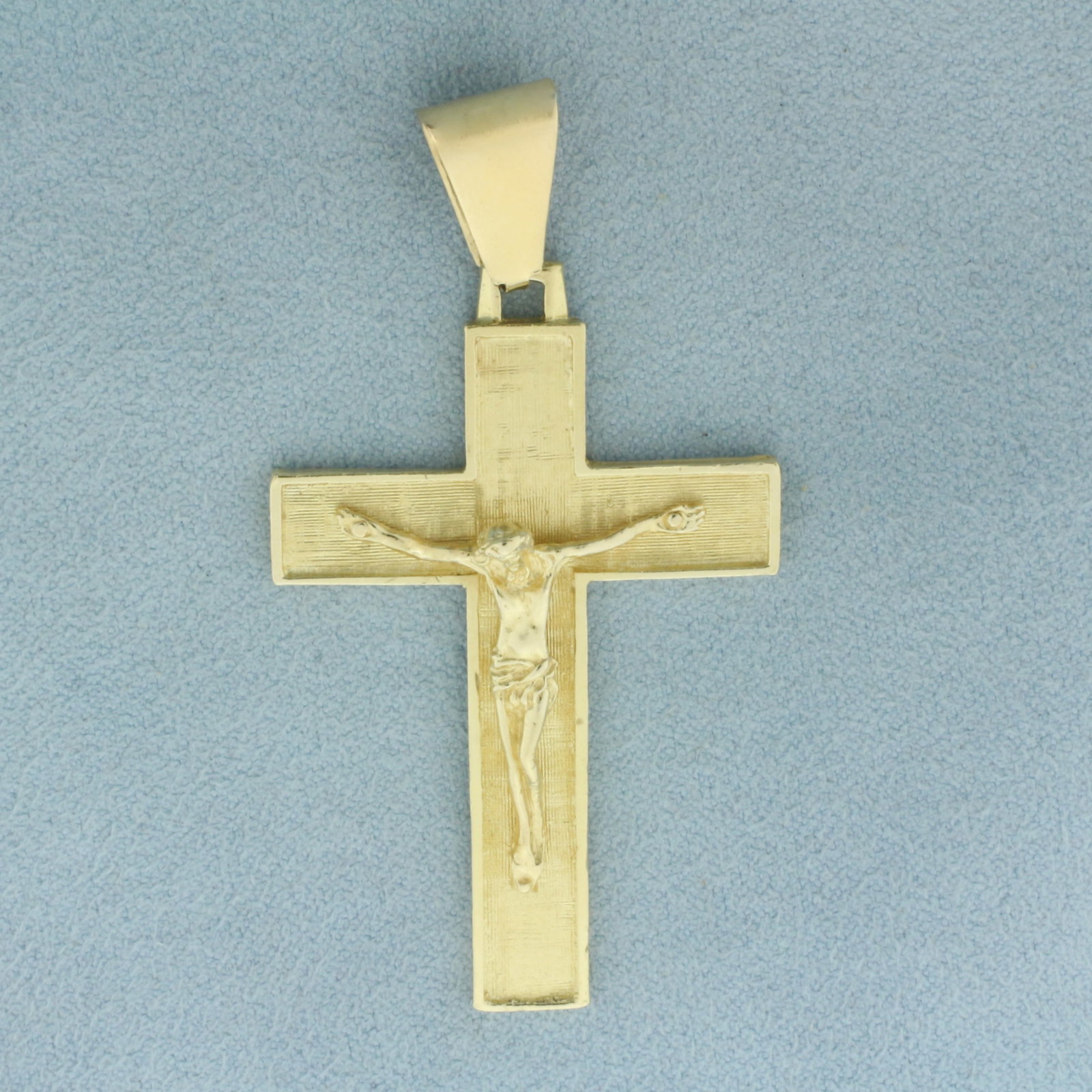 Large Crucifix Cross Pendant in 14k Yellow Gold