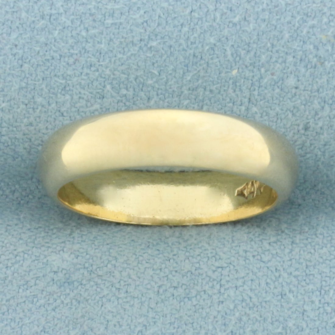 Ladies Half Dome Wedding Band Ring in 14k Yellow Gold: In 14k Yellow Gold. 4.7mm wide. Size 7 1/2. 5.0g.