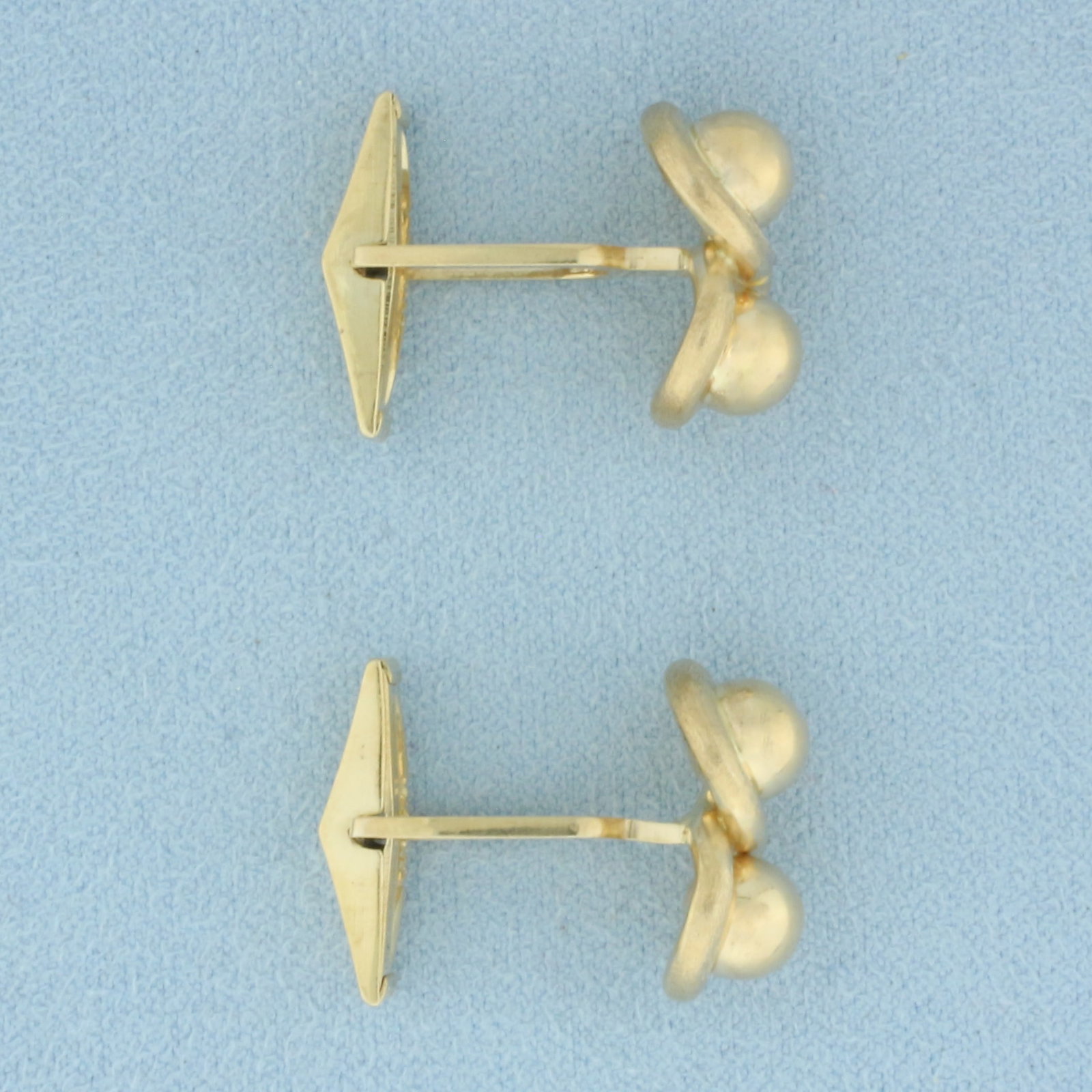 Vintage Gold Ball Infinity Design Cufflinks in 14k Yellow Gold: In 14k Yellow Gold. 3/4 inch wide. 9.3g.