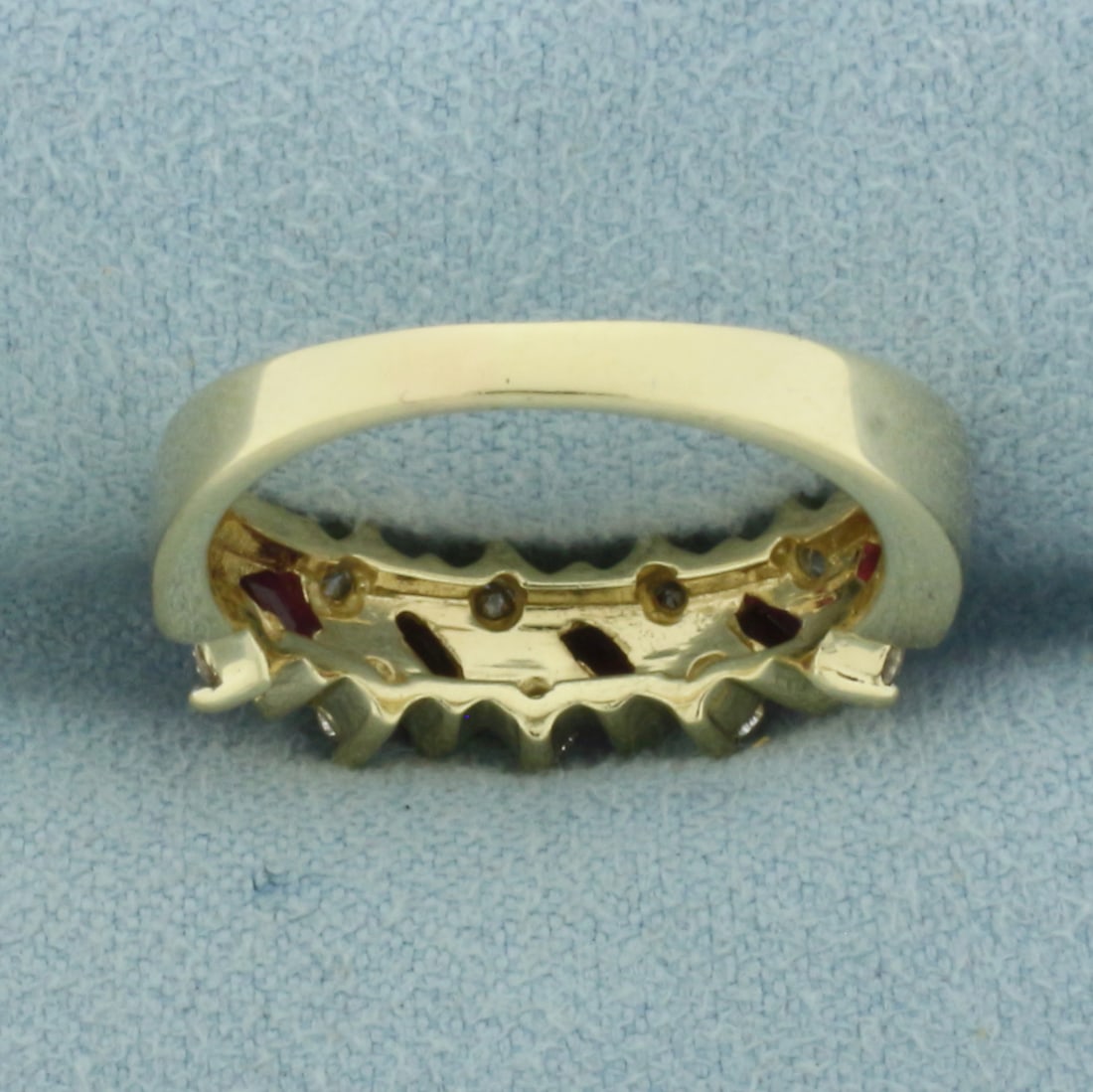 Ruby and Diamond Ring in 14K Yellow Gold - 4