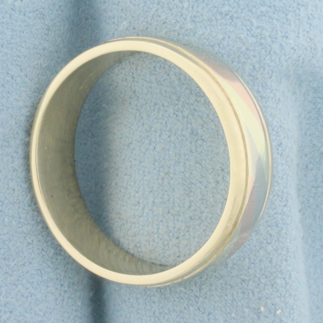 Mens Tri-Color Striped Wedding Band Ring in 14k Yellow, Rose, and White Gold: In 14k Yellow, Rose, and White Gold. 6.7mm wide. Size 12. 7.9g.