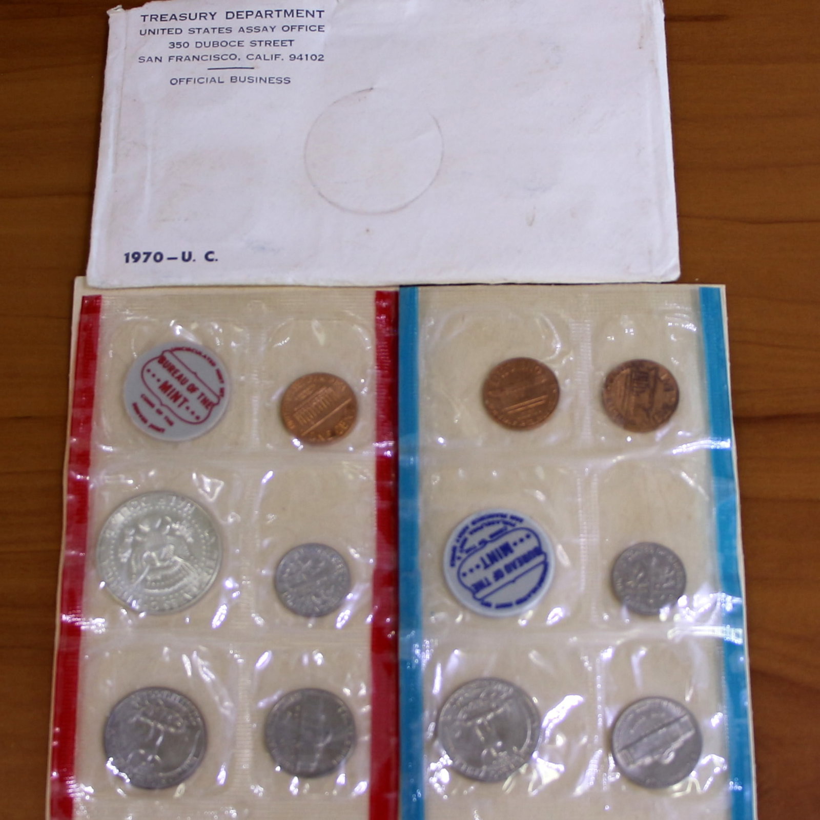 US Mint 1970 Denver and Philadelphia Uncirculated Coin Set OGP: Includes original package (OGP). Coin set from 1970. Set contains two sets of 5 coins each: (Set 1) Lincoln Cent, Jefferson Nickel, Roosevelt Dime, Washington Quarter, and a Kennedy Half Dollar from P