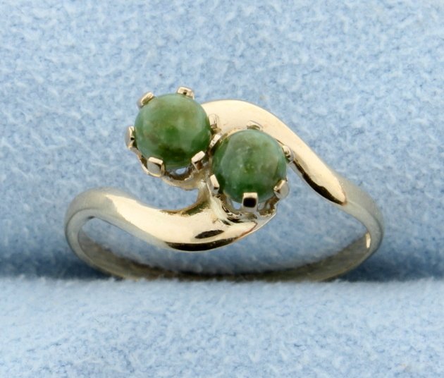 Double Jade Nephrite Ball Ring: Superb look! This ring offers 2 Jade Nephrite 4mm balls set into a vintage style 10k yellow gold ring. Size 6 1.3g
