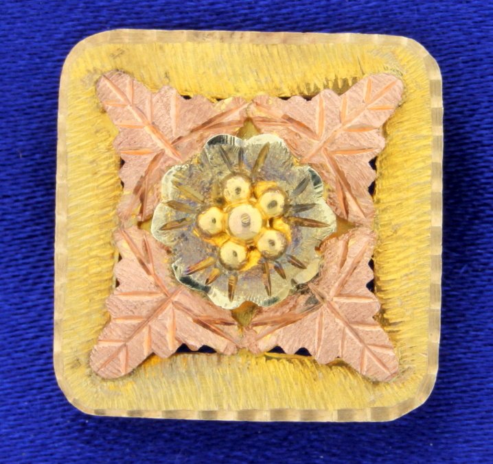 Black Hills Gold Bolo Tie Holder: Fantastic 10k / 12k Gold Black Hills Bolo Tie Holder. 3/4" x 3/4" square.