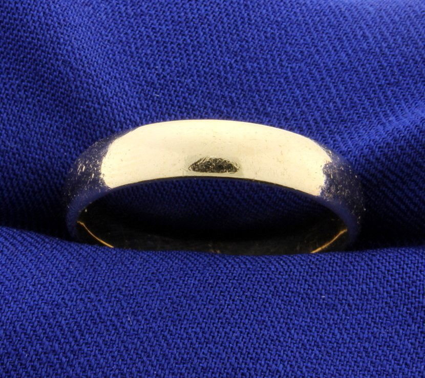 14K 5MM Plain Finish Band: The band is a comfort fit with a slight rounding on inside for comfort. Very nice condition. 7.0g