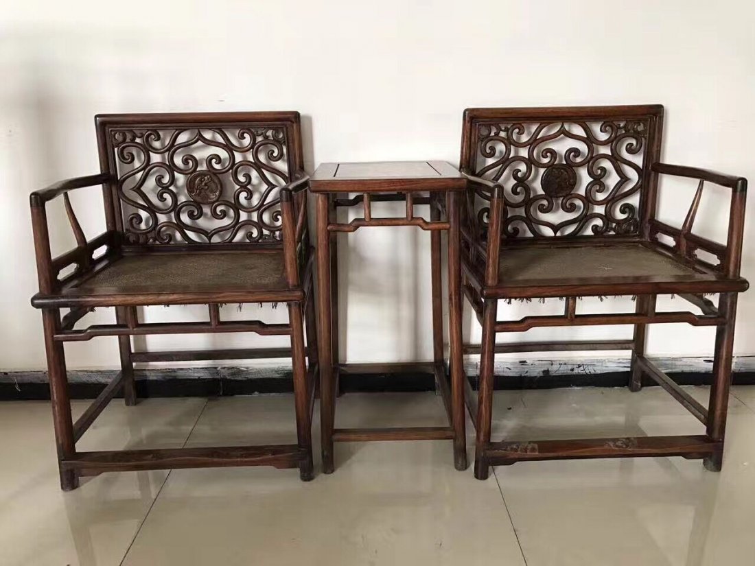 China huanghuali Wood Rose chair: At the here, is the product collect, it is good handwork; the item fully exhibits creativity spirit and brilliant culture. It has refined shapes and distinctive style. Great art treasure! It is a very