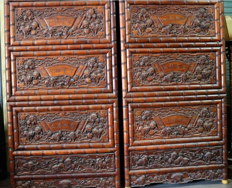 Huanghuali Fine carving lion Piano chess book painting (1 of 9)