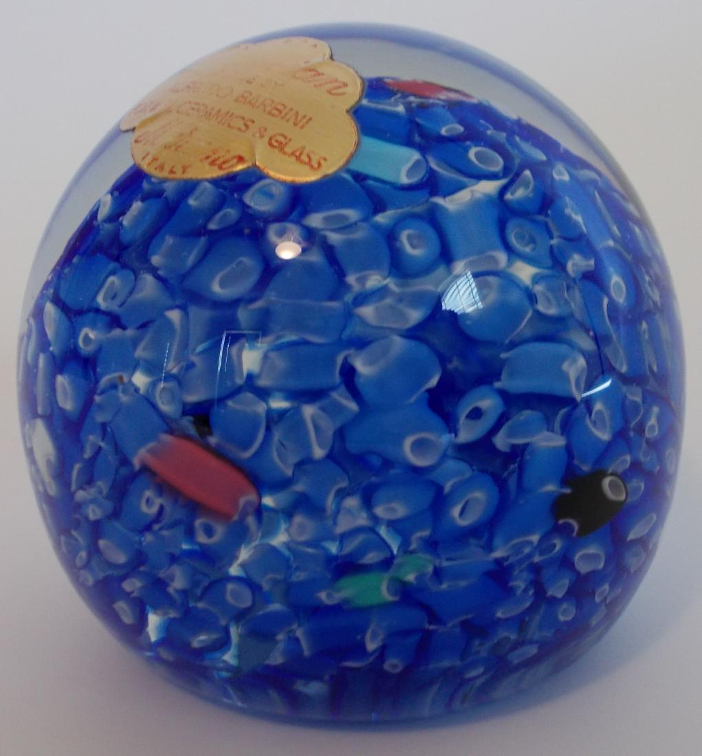 Alfredo Barbini Paperweight Murano Italy with Original: Measures approximately 2.75"H x 3"W.