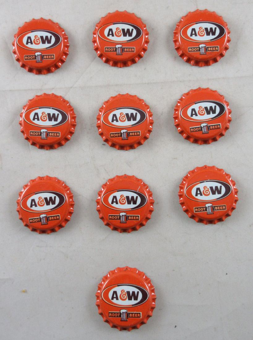 Lot of 10 A and W plastic lined bottle caps: Unused condition.