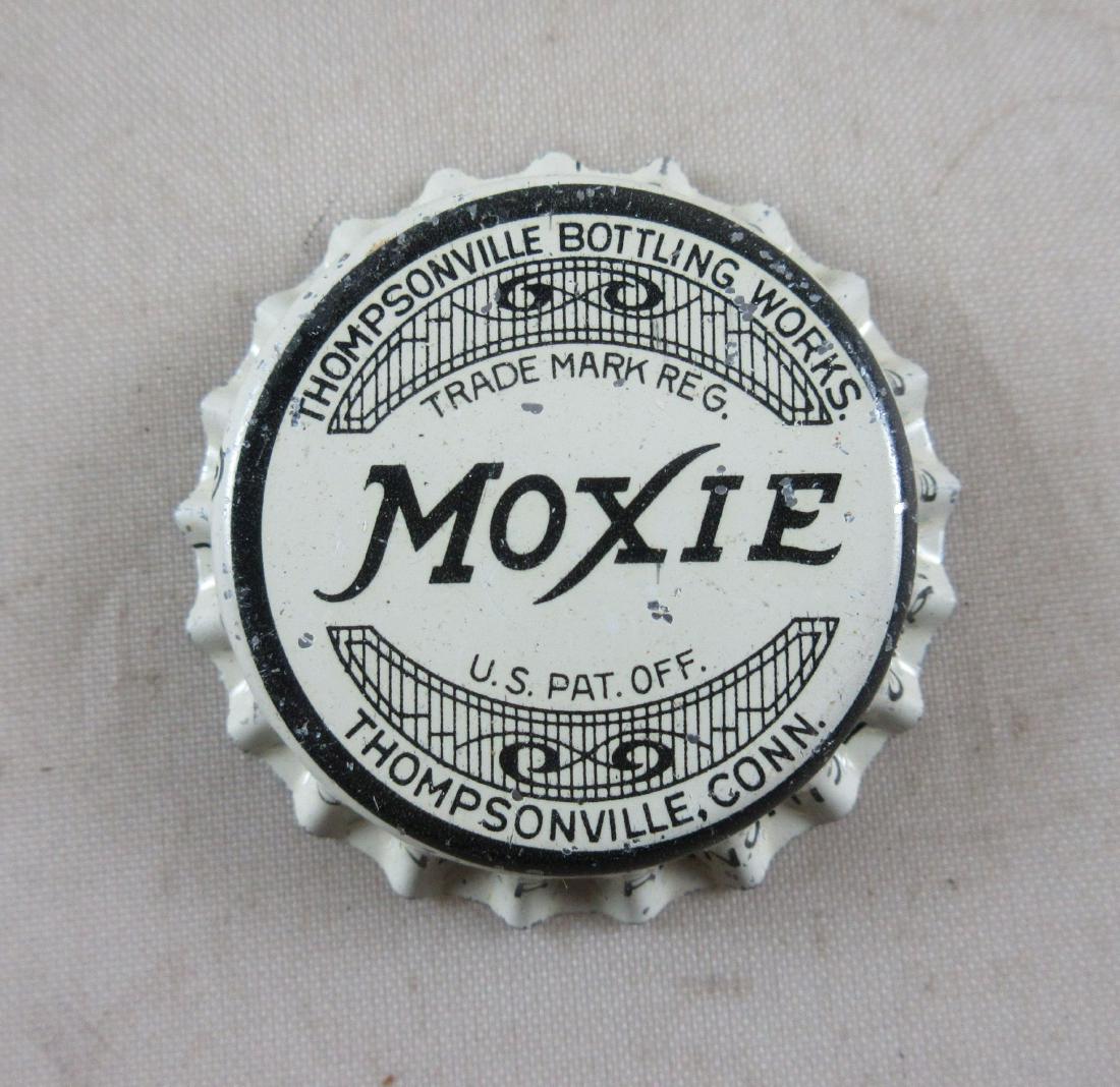 Cork Lined Moxie Soda Bottle Cap c.1930s (1 of 2)