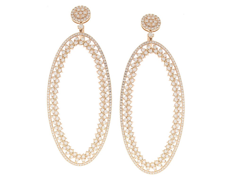 18KT Rose Gold 5.20 CT Diamond Oval Hoop Earrings: These beautiful intricately designed oval earrings have 21.73cts of 18kt gold and 5.20 cts of diamonds.
