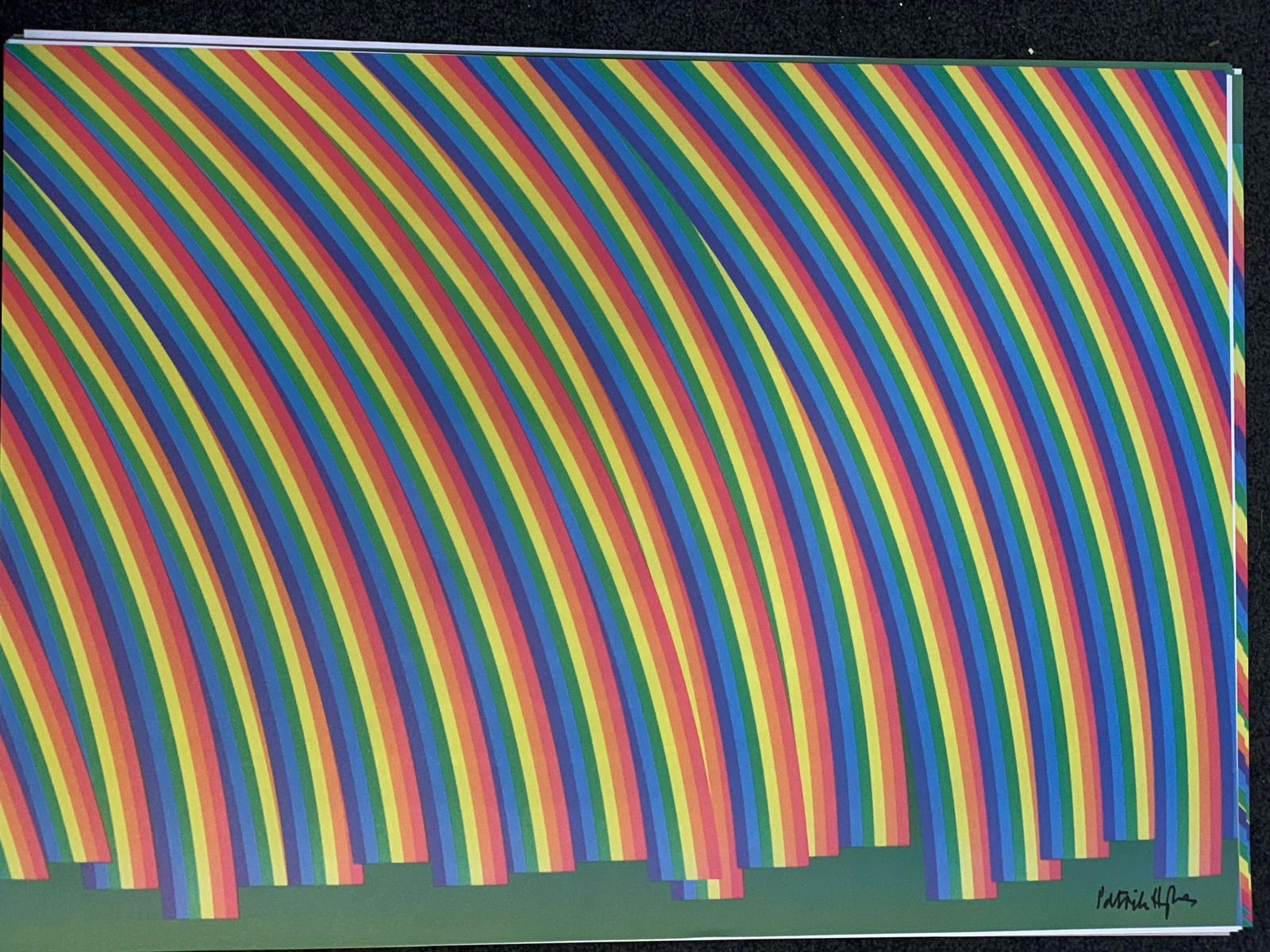 Patrick Hughes Royal Academician "Rainbows" Signed Limited Edition (300) 70 x 560 cm: Title: Patrick Hughes Royal Academician "Rainbows" Signed Limited Edition (300) 70 x 560 cm Description: This great signed Limited Edition measures 70 x 30 cm and was created by a wo