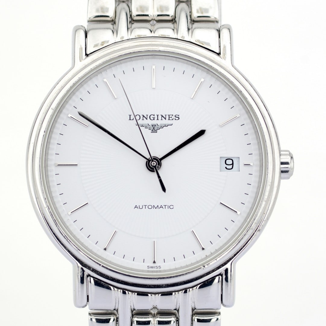 Title: Longines / Presence Automatic Date 34 mm - Gentlemen's Steel WristwatchDescription: Brand :: Title: Longines / Presence Automatic Date 34 mm - Gentlemen's Steel WristwatchDescription: Brand : Longines Model : Presence Automatic Date 34 mm L4.721.4 Gender : Men Movement : Automatic Case Materi
