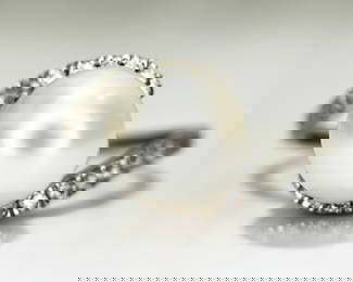 Beautiful 5.12 CT South Sea Pearl With Diamonds & 950 Platinum Ring