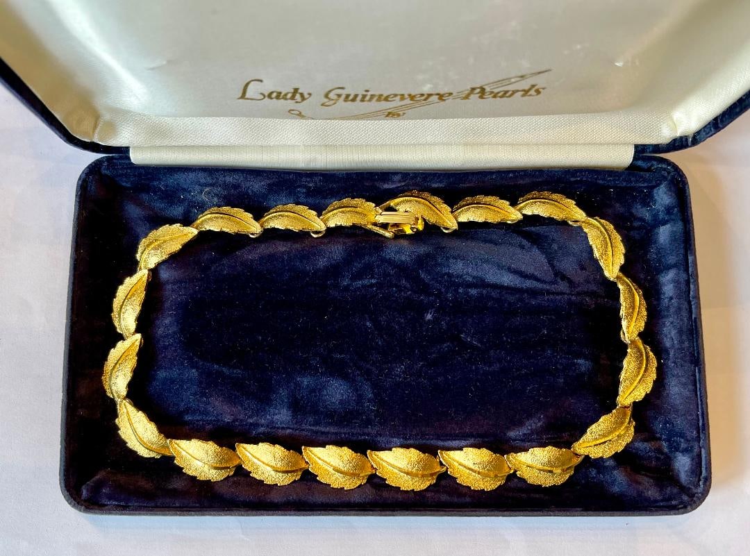 Vintage Gold Plated Leaf Design Necklace/Choker (1 of 9)